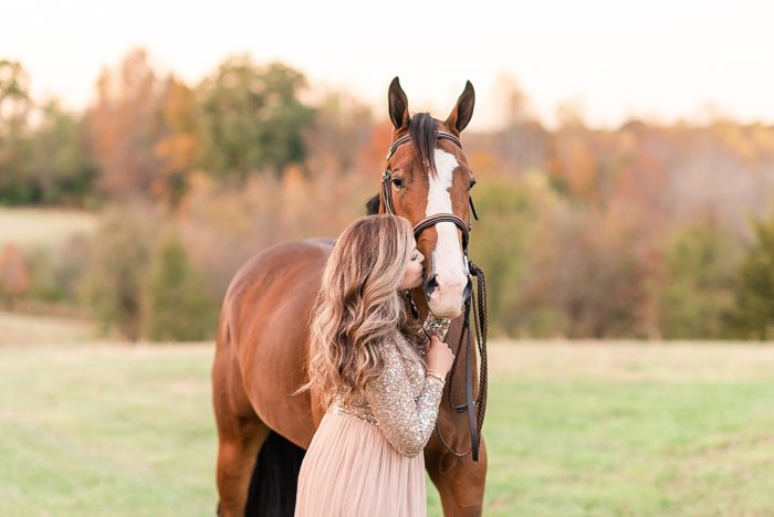 dress for equestrian portraits